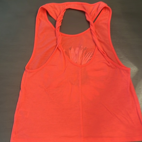 Daisy tank top - Picture 2 of 2